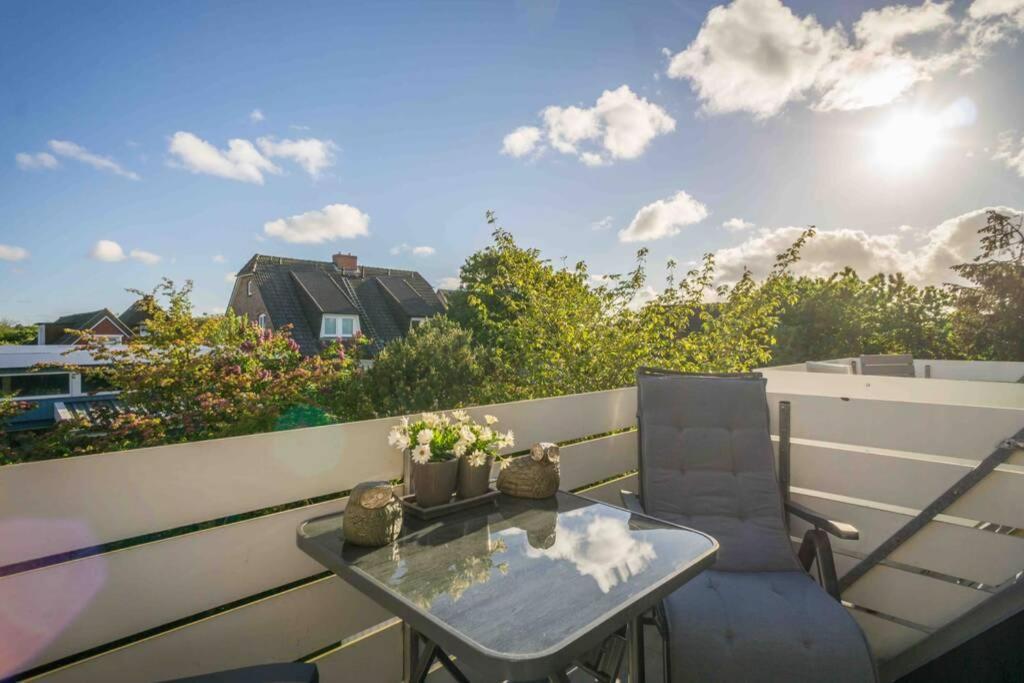 شقة Maritim Und Individuell In Wenningstedt Mit Balkon المظهر الخارجي الصورة