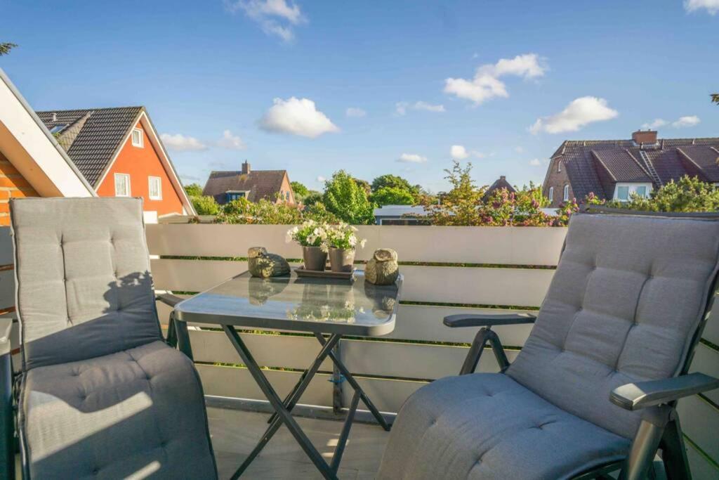 شقة Maritim Und Individuell In Wenningstedt Mit Balkon المظهر الخارجي الصورة